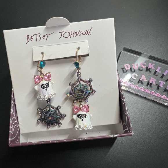 NWT Betsy Johnson Ghost & Spider Web Earrings - Picture 4 of 14